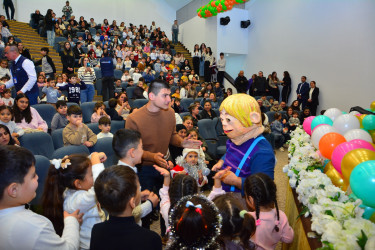 Ağstafada şəhidlərimizin və qazilərimizin övladları, fiziki qüsurlu və aztəminatlı ailələrin uşaqları üçün Yeni il şənliyi təşkil olunub
