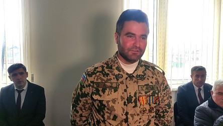 Seymur Orucov Kolxəlfəli kəndində vətəndaşların növbəti səyyar qəbulunu keçirib