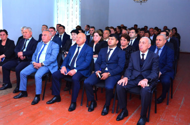 Seymur Orucov Pirili kəndində növbəti dəfə vətəndaşların səyyar qəbulunu keçirib