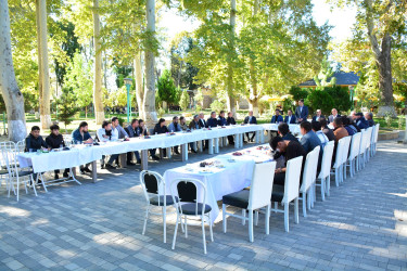 Seymur Orucov  növbəti dəfə qazilərlə görüş keçirib