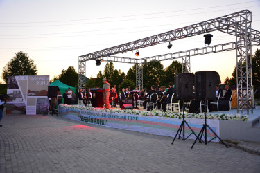Ağstafada 26 iyun  Azərbaycan Respublikasının Silahlı Qüvvələri Günü münasibətilə bayram konserti təşkil olunub