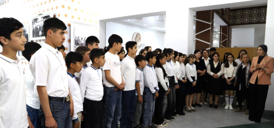 Ağstafalı yuxarı sinif şagirdləri üçün “Heydər Əliyev müasir Azərbaycanın memarı və qurucusudur” mövzusunda növbəti maarifləndirici dərs keçirilib