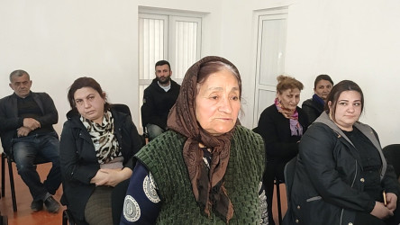 Seymur Orucov Eynallı kəndində növbəti dəfə vətəndaşları dinləyib