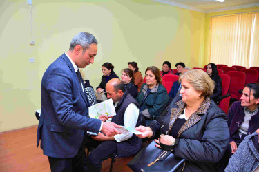 Ağstafa rayonunda “İstifadə olunmuş kağızların təkrar emal müəssisələrinə təhvil verilməsi və elektrik enerjisindən qənaətlə istifadənin təbliğ edilməsi” mövzusunda marifləndirici tədbirlər davam etdirilir