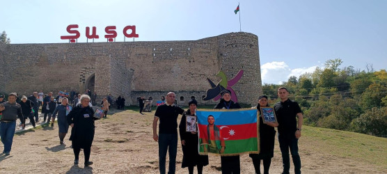 Ağstafalı Vətən müharibəsi şəhidlərinin ailə üzvləri suveren Azərbaycanın qədim diyarları - Şuşa, Xankəndi şəhərlərini və Ağdamı ziyarət ediblər