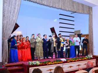 Ağstafada dahi bəstəkar Üzeyir Hacıbəylinin 140 illiyi münasibəti ilə "O olmasın, bu olsun" musiqili komediya tamaşası nümayiş etdirilib